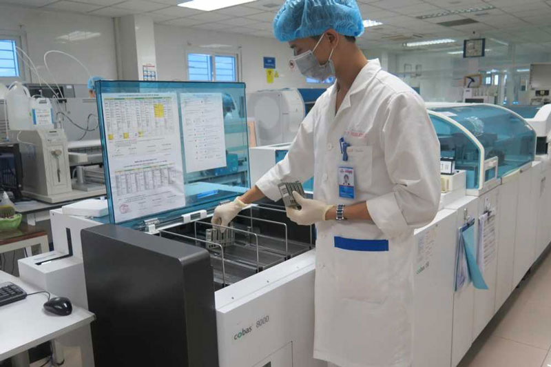 Trung tâm Xét nghiệm của bệnh viện MEDLATEC đạt chuẩn quốc tế ISO 15189:2012, tự tin mang đến kết quả nhanh chóng và chính xác nhất. 